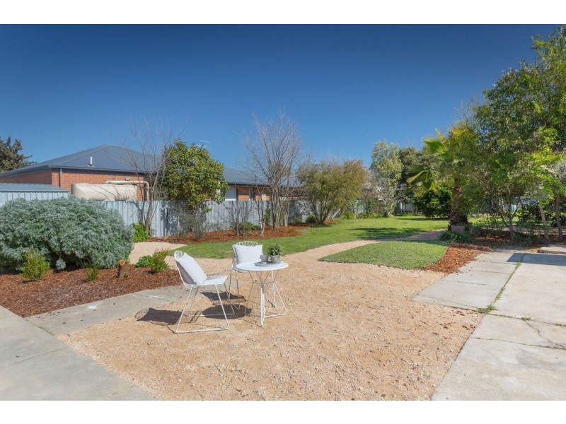 1045 Corella Street, North Albury NSW 2640