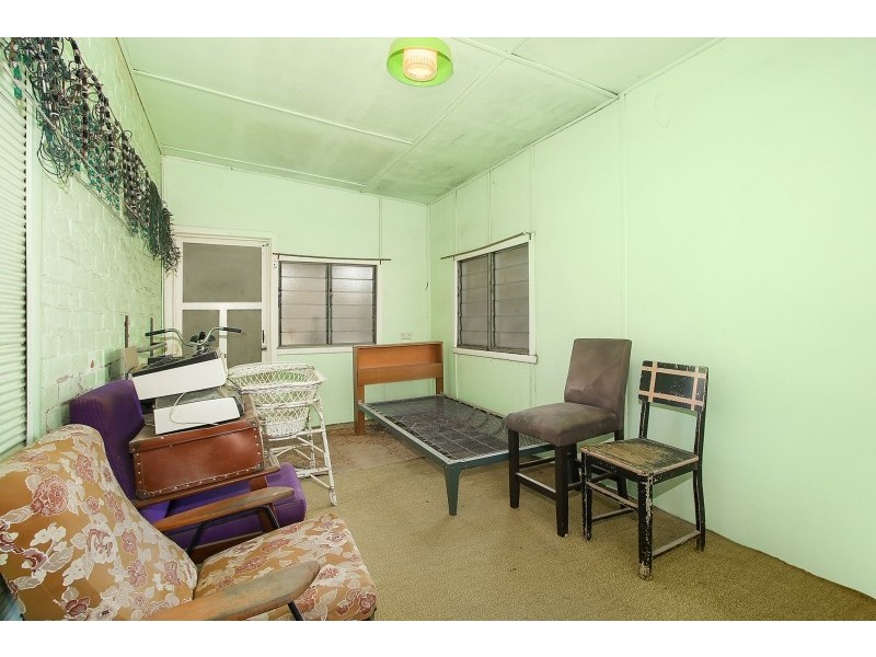 16 Queen Street, Walla Walla NSW 2659