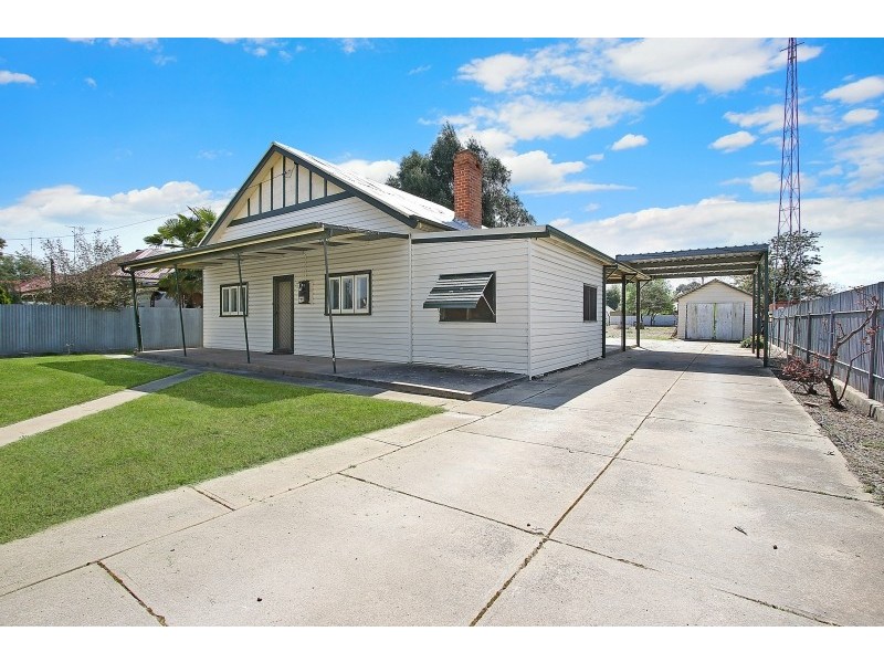 16 Queen Street, Walla Walla NSW 2659