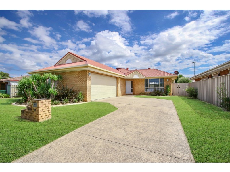 10 Condon Place, Lavington NSW 2641