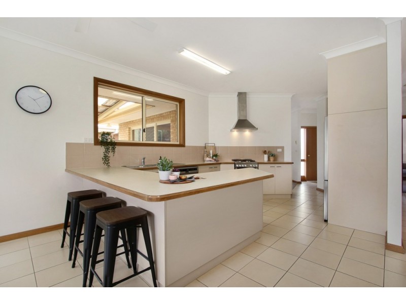 10 Condon Place, Lavington NSW 2641