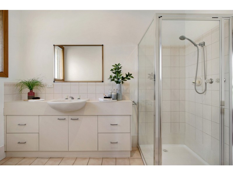 10 Condon Place, Lavington NSW 2641