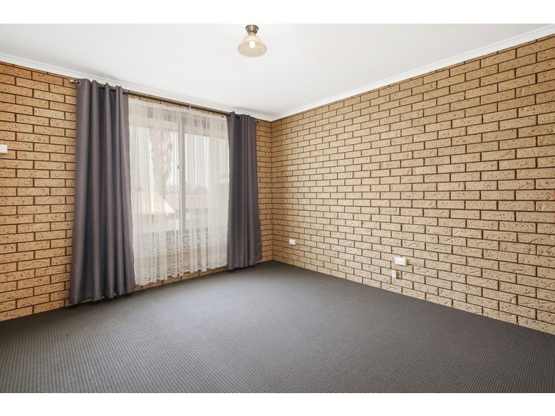 6/411 Bevan Street, Lavington NSW 2641