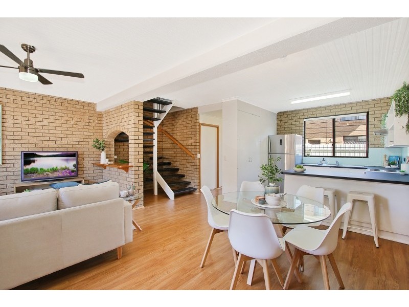 8/413 Bevan Street, Lavington NSW 2641