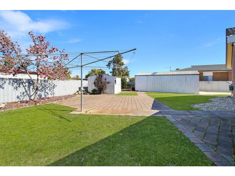 381 Sandrina Drive, Lavington NSW 2641