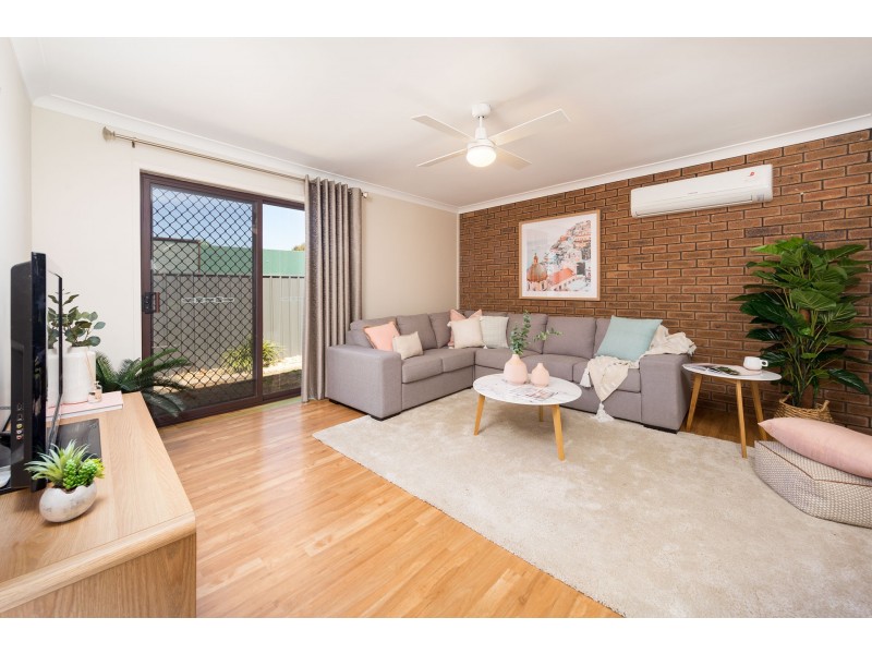 575 Kemp Street, Lavington NSW 2641
