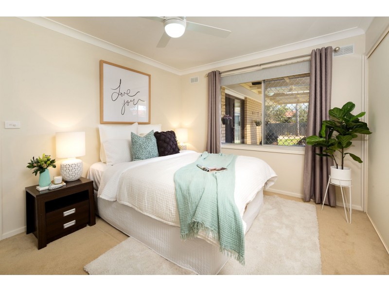 575 Kemp Street, Lavington NSW 2641