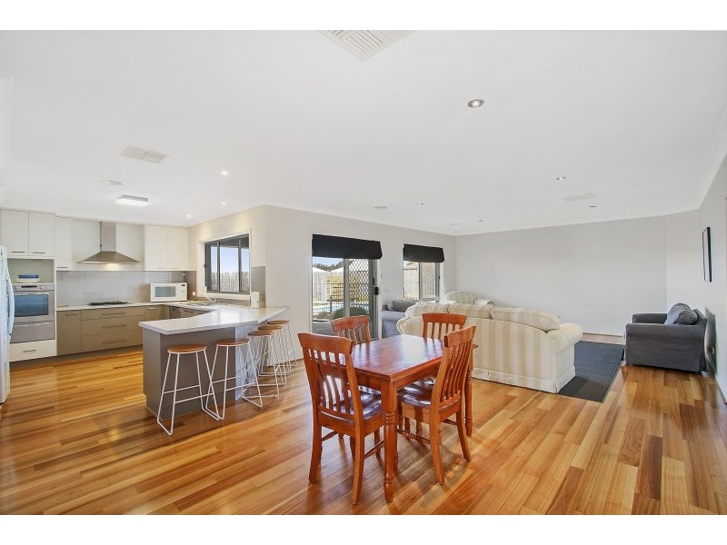 17 Treecreeper Street, Thurgoona NSW 2640