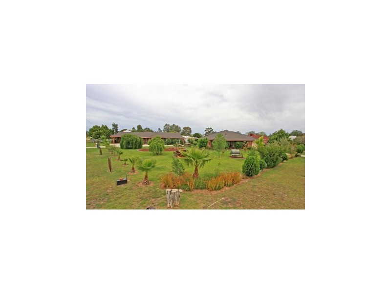 119 Hume Street, Howlong NSW 2643