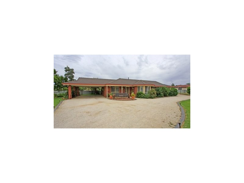119 Hume Street, Howlong NSW 2643