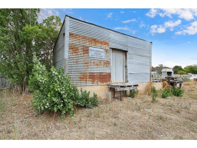 83 Commercial Street, Walla Walla NSW 2659