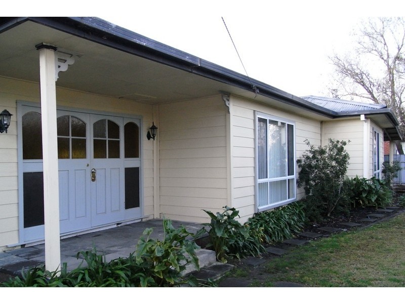 384 Union Road, Lavington NSW 2641