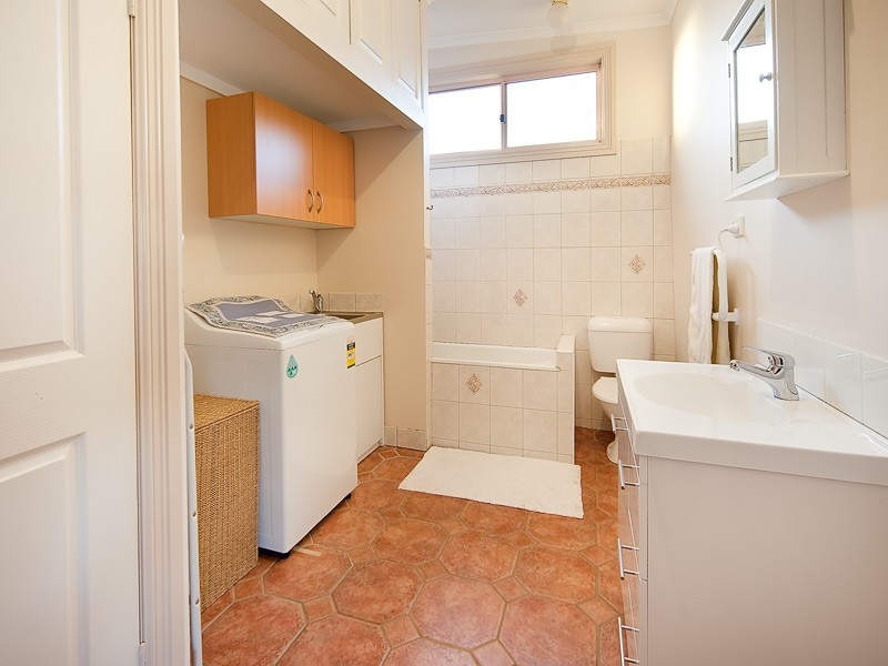 1030 Baratta Street, North Albury NSW 2640