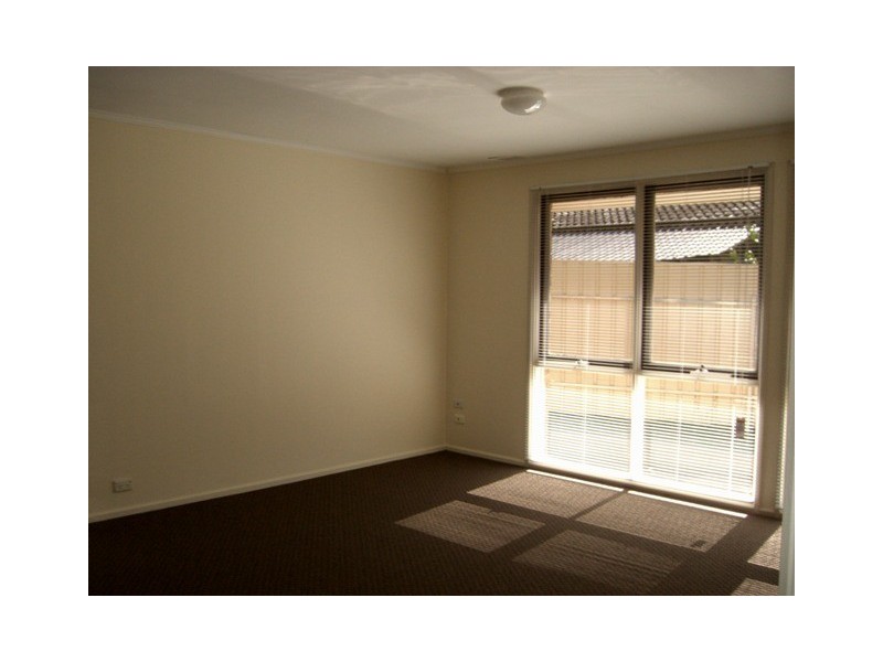 6 Algona Road, Lavington NSW 2641