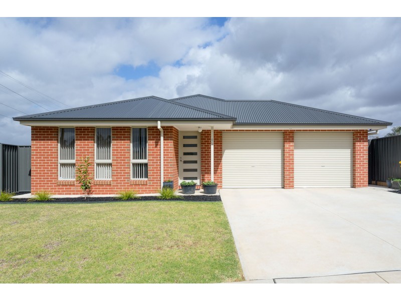 679 Kemp Street, Springdale Heights NSW 2641