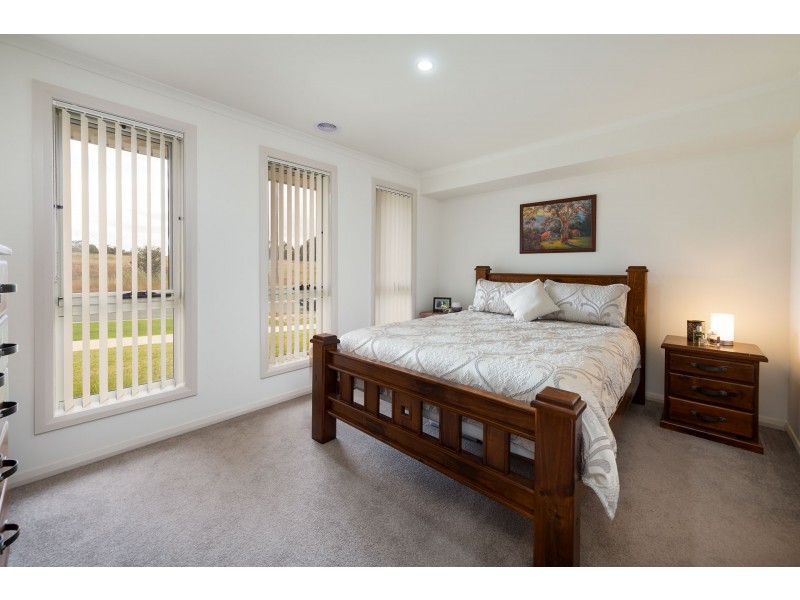 679 Kemp Street, Springdale Heights NSW 2641