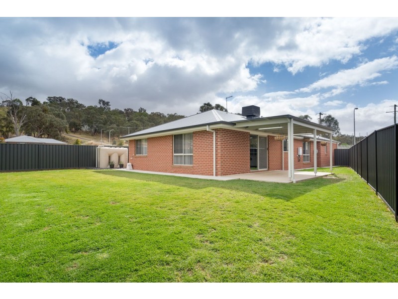 679 Kemp Street, Springdale Heights NSW 2641