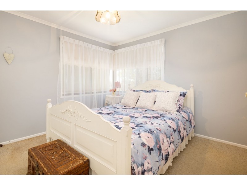 506 Munro Street, Hamilton Valley NSW 2641