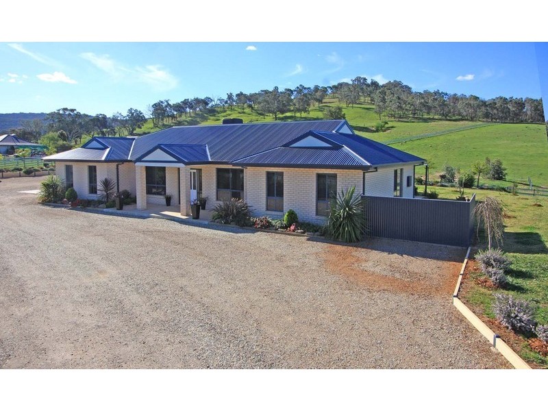 878 Centaur Road, Lavington NSW 2641