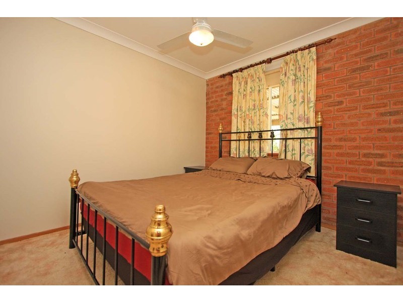 62 Townsend Street, Howlong NSW 2643