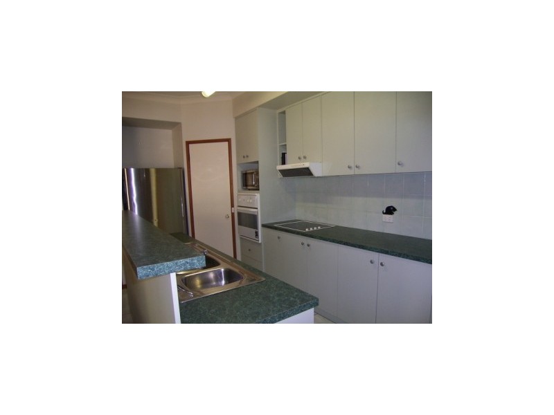 15 Orchard Way, Lavington NSW 2641