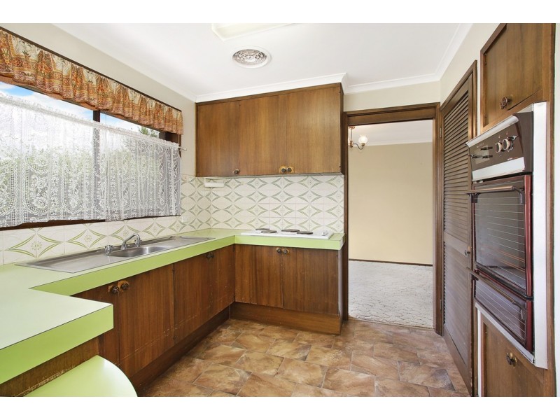 557 Iluka Crescent, Lavington NSW 2641