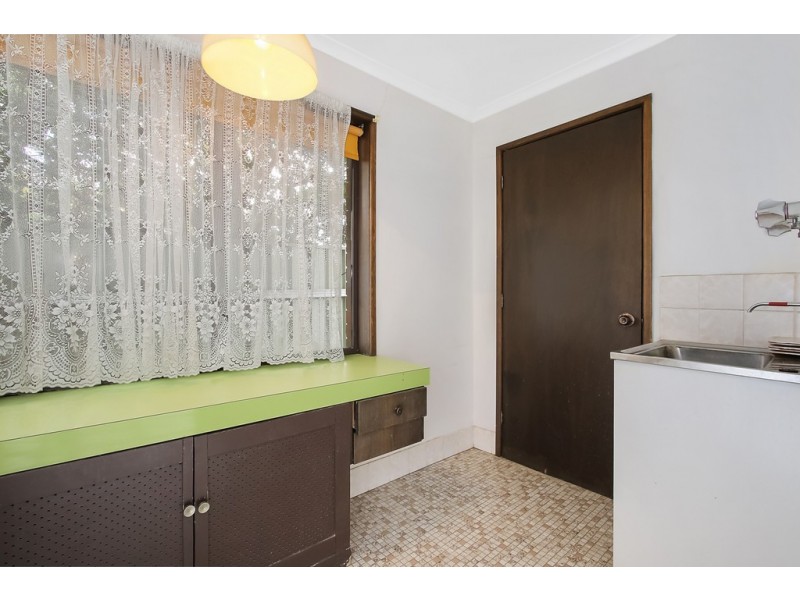 557 Iluka Crescent, Lavington NSW 2641