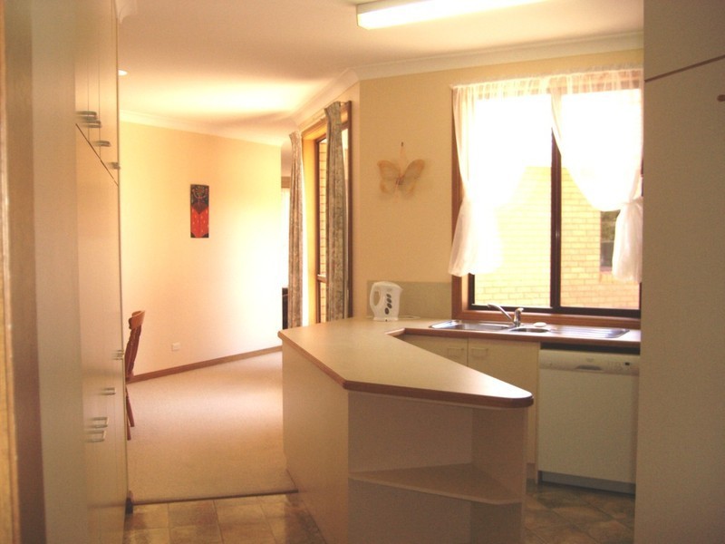 38 Saville Avenue, Lavington NSW 2641