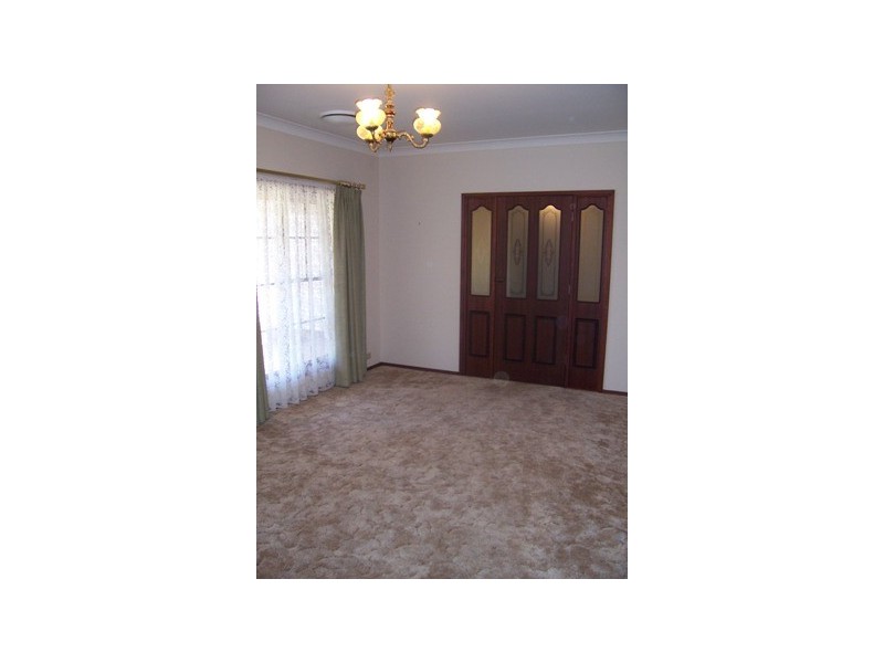 18 Mary Street, Corowa NSW 2646