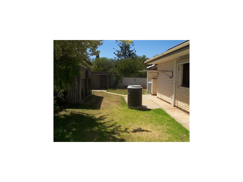 18 Mary Street, Corowa NSW 2646