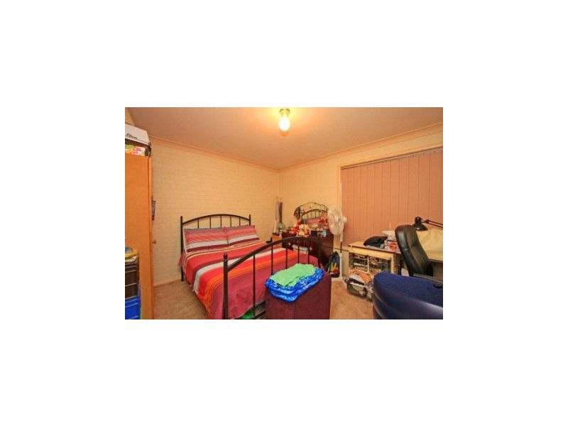 2/490 Breen Street, Lavington NSW 2641