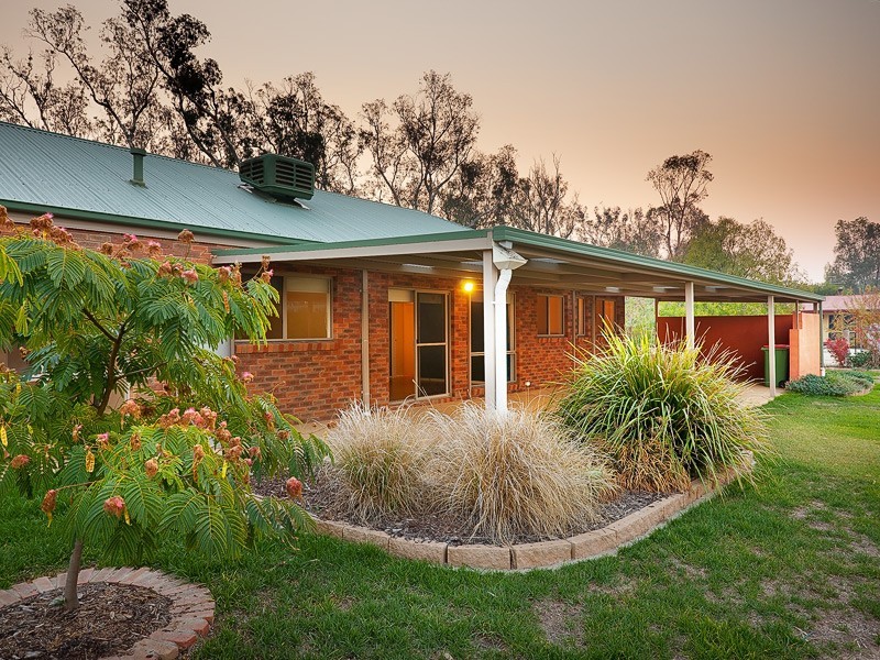 93 Huon Street, Jindera NSW 2642