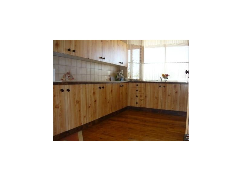 105 Commercial Street, Walla Walla NSW 2659