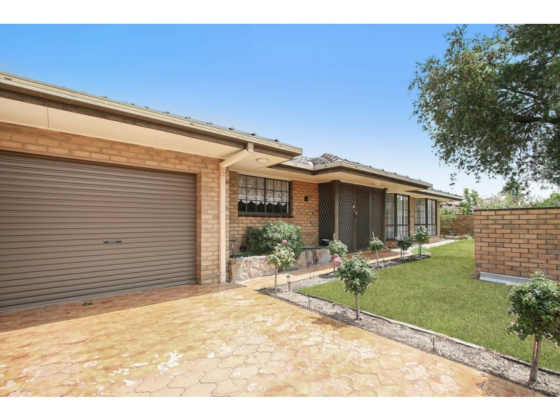 2/415 Romani Drive, Lavington NSW 2641