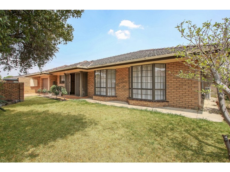2/415 Romani Drive, Lavington NSW 2641