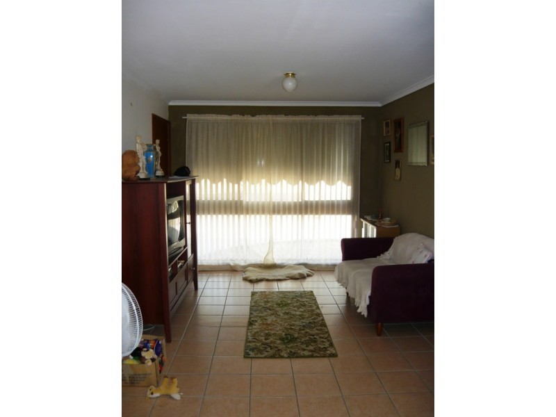 1/486 Kotthoff Street, Lavington NSW 2641