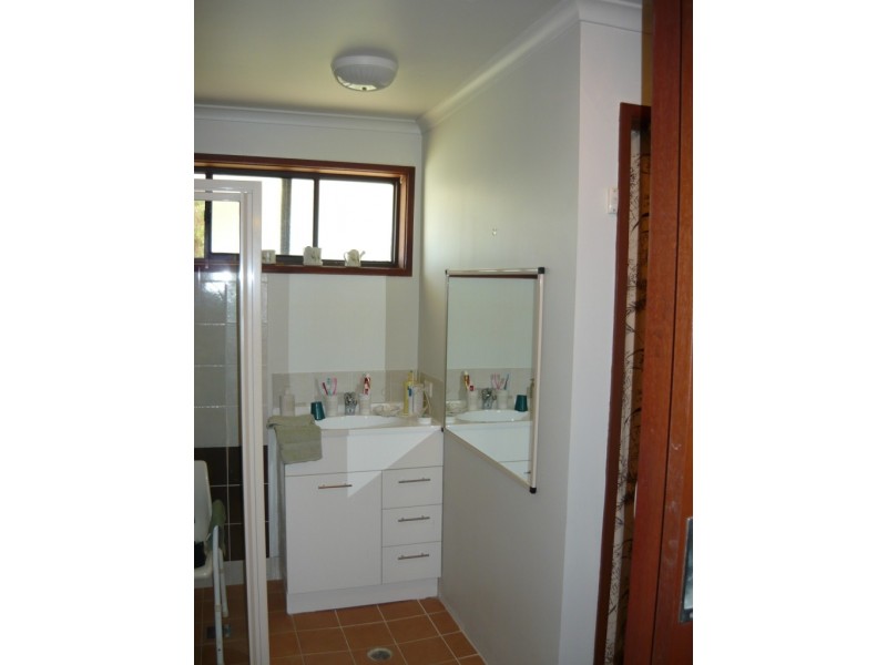 1/486 Kotthoff Street, Lavington NSW 2641