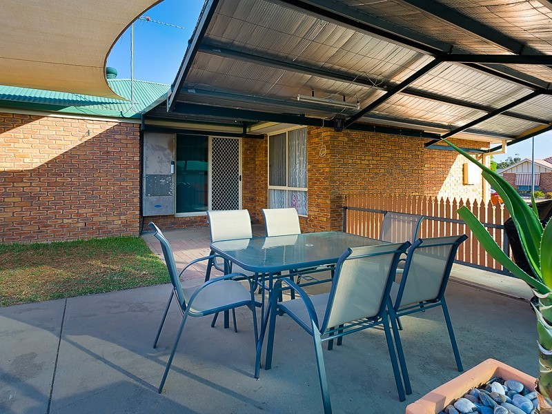 8 Creighton Court, Lavington NSW 2641