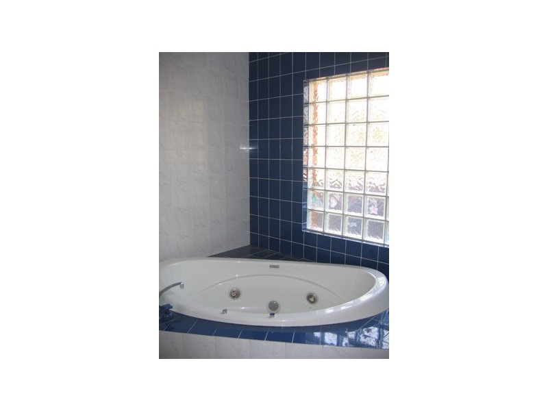 119 Redlands Road, Corowa NSW 2646