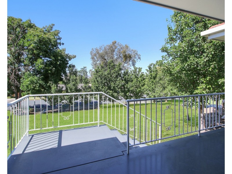 94 Baranbale Way, Springdale Heights NSW 2641