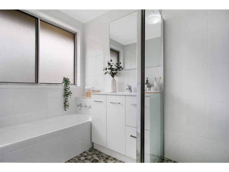 117 Feathertop Circuit, Thurgoona NSW 2640