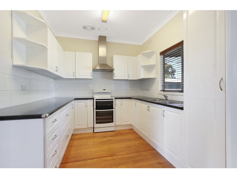 476 McKenzie Street, Lavington NSW 2641