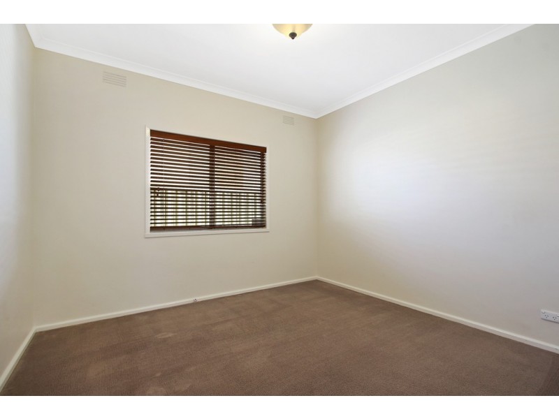 476 McKenzie Street, Lavington NSW 2641