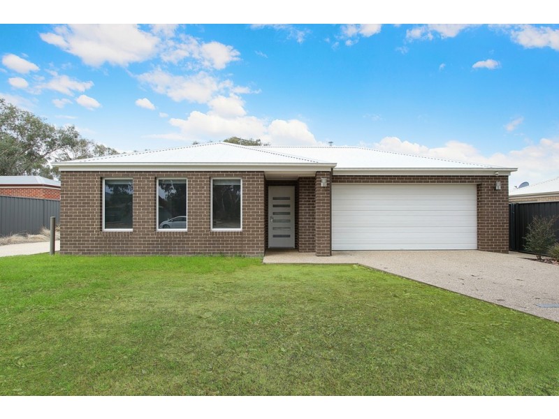 1/50 Hotham Circuit, Thurgoona NSW 2640