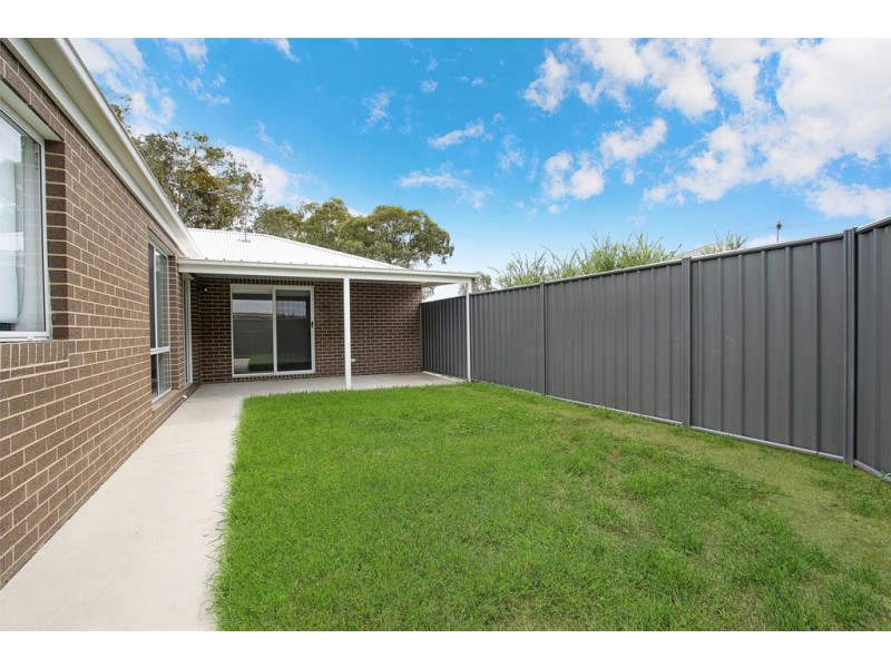 1/50 Hotham Circuit, Thurgoona NSW 2640