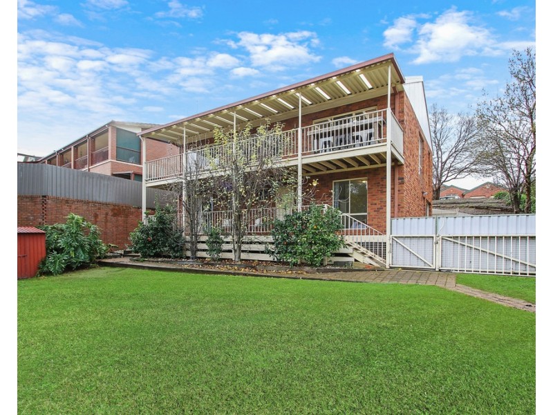 273 Bimbadeen Avenue, East Albury NSW 2640