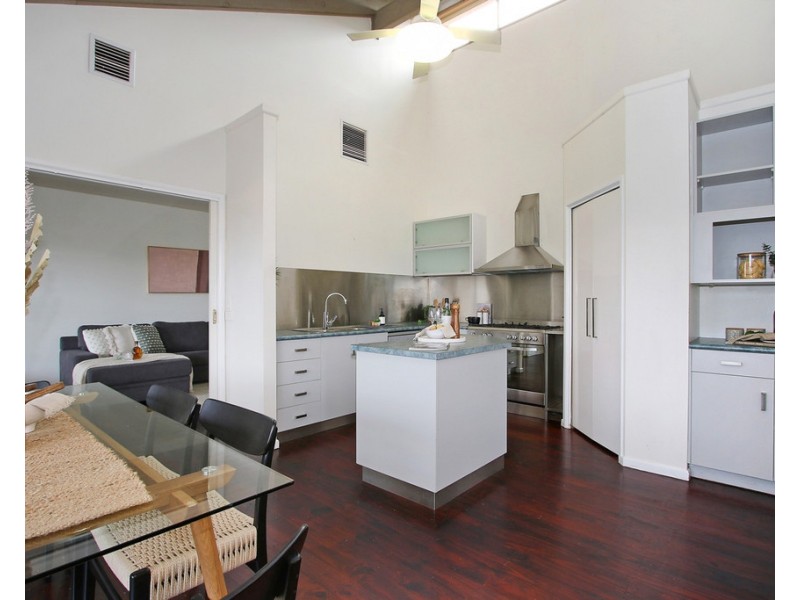 273 Bimbadeen Avenue, East Albury NSW 2640