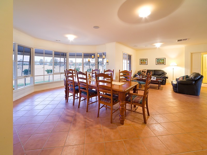 12 Sarah Street, Gerogery NSW 2642