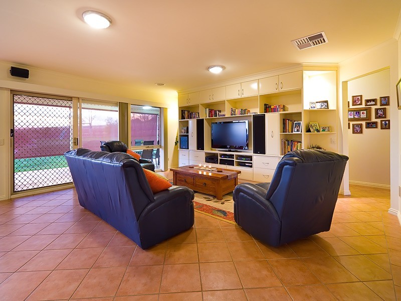 12 Sarah Street, Gerogery NSW 2642