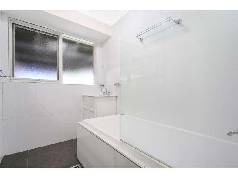 17 Kensington Court, Thurgoona NSW 2640